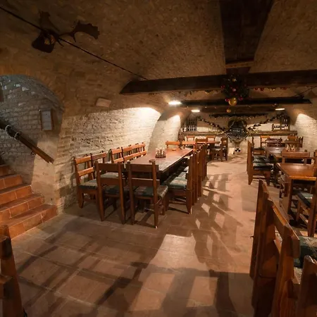 فندق Prezident 4*