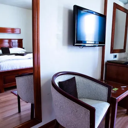 فندق Prezident 4*