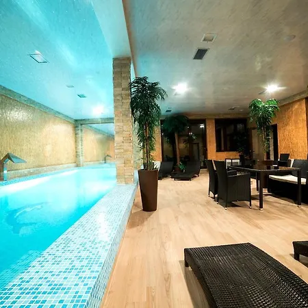 Отель Prezident 4*