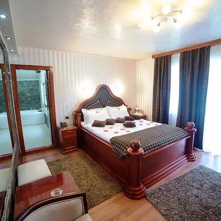 فندق Prezident سرمسكي كارلوفيتش