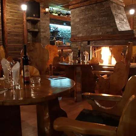 Отель Prezident 4*